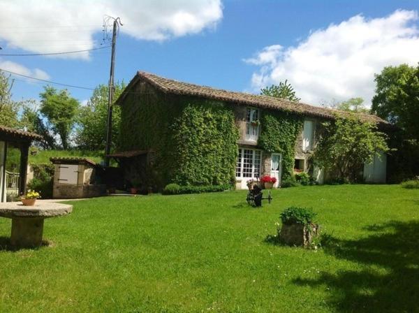 L'Oustal Chambres Et Tables D'Hotes Sonnac  エクステリア 写真